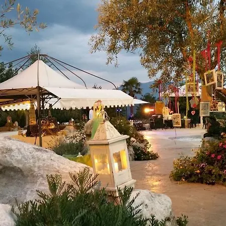 La Grotte Hotel