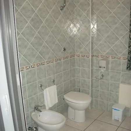 Hotel La Grotte 3*