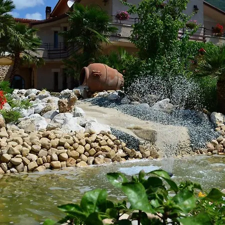 La Grotte