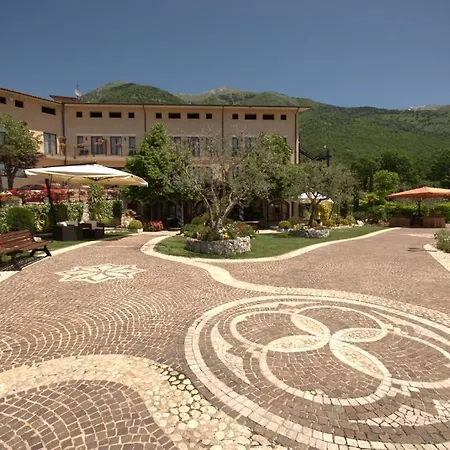 拉格罗特酒店 酒店 3*